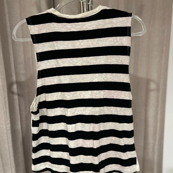 - Disney Nightmare Before Christmas womens’s tank top. - Picture 4 of 4